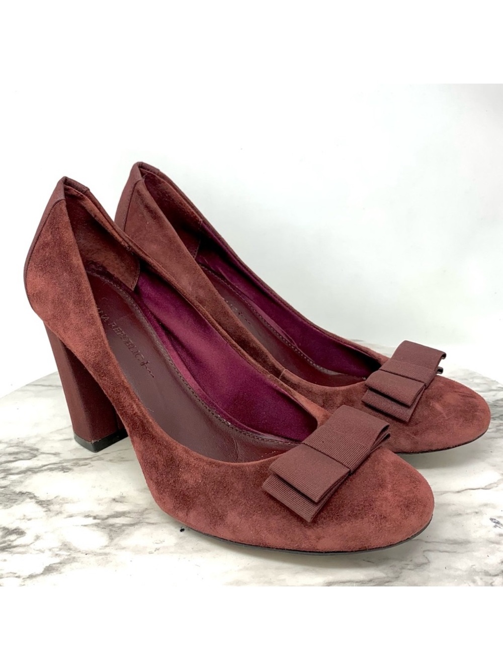 Banana Republic Ribbon Bow Burgundy Suede Pumps 8.5 Classic Preppy Heritage